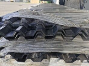 Ståltrapez TP45 i Sort (Ral 9005) - 3 m - 2-Sortering - Pris pr. plade.