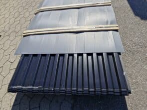Restpalle: Blandede Sort Trapezplade TP20 i Stål. 20 stk. a 2,00 meter. (40 m2) 2-Sortering