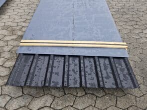 Restpalle: Sort Trapezplade TP19 i Stål. 8 stk. a 3,00 meter. (26,16 m2) 2-Sortering